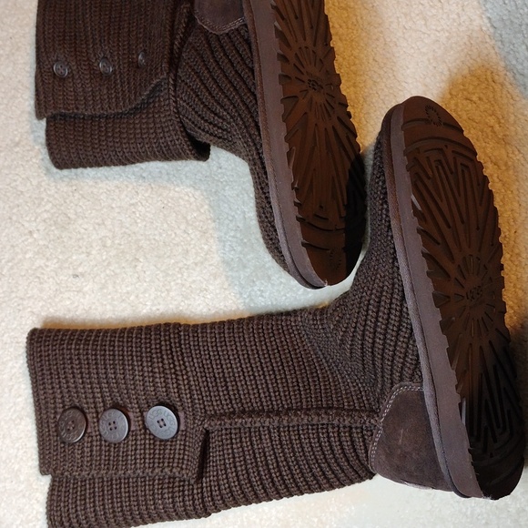 UGG Shoes - UGG women's brown sweater knit calf boots. Mint condition. Size 8